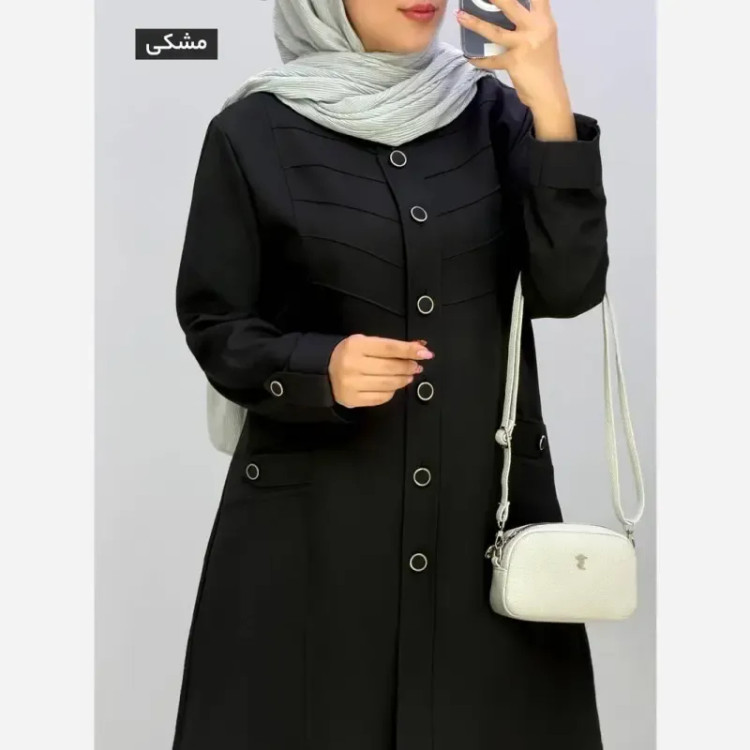 مانتو زنانه جنس بزیاق رنگ مشکی سایز بزرگ مناسب سایز 44 تا 54 یقه گرد ایستاده
